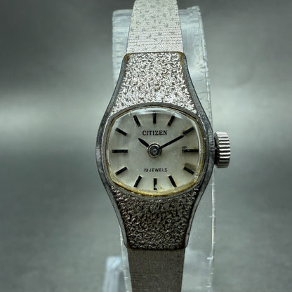Citizen Watch Women 15mm Silver Dial Silver Tone Manual 4-671848 Runs Vintage0
