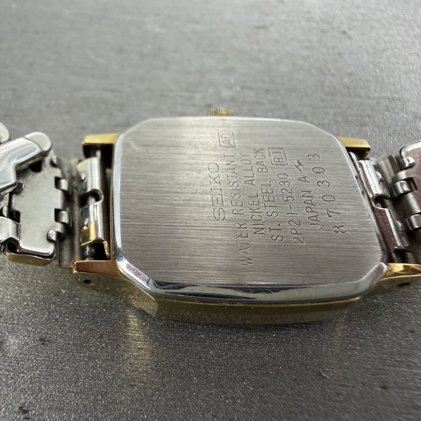 Seiko Watch Women 20mm Champagne Dial Gold Tone Rectangle 2P21-5230 New Battery9