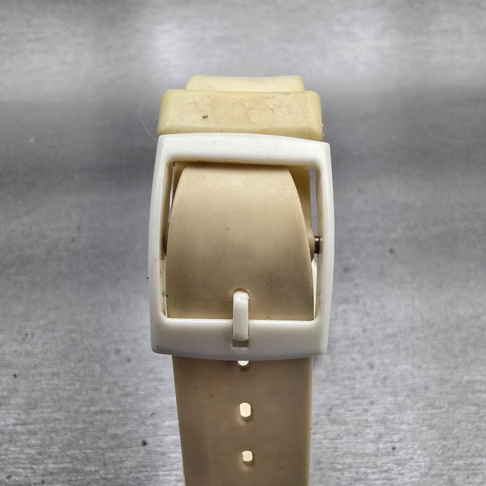 Swatch DOTTED SWISS Watch Men White Dial White Tone Round GW104 New Battery VTG7