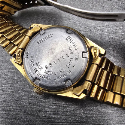 Seiko SQ Watch Women 24mm Gold Dial Gold Tone Daydate Round 3E23-0A60 New Batt G10