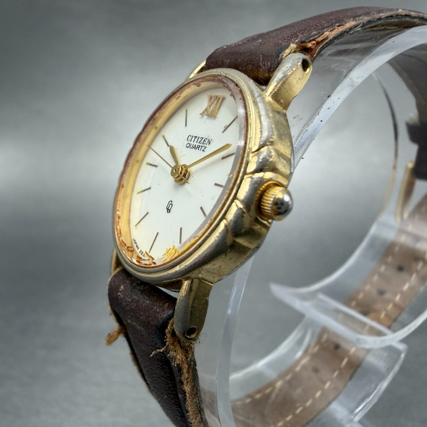 Citizen CQ Watch Women 19mm White Dial Gold Tone Oval 2931-292758 New Battery2