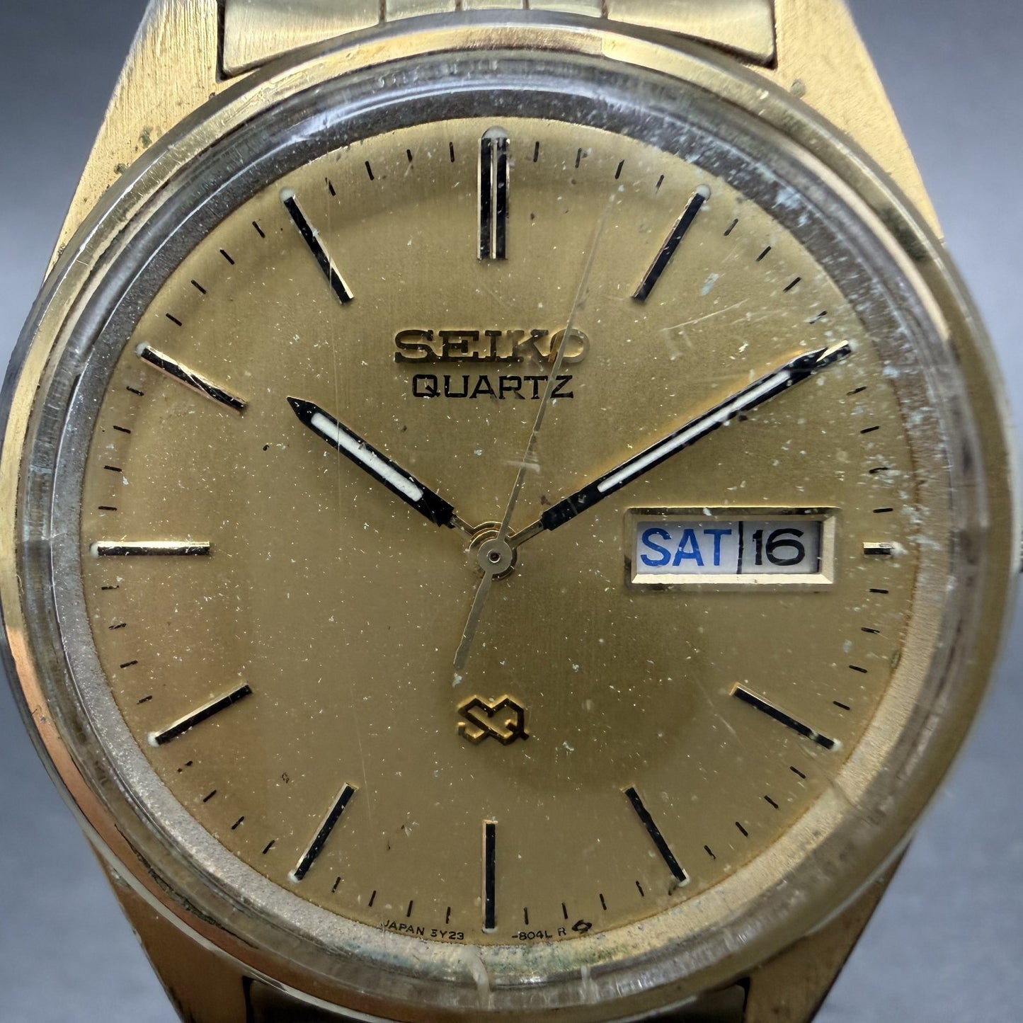 Seiko SQ Watch Men 35mm Gold Dial Gold Tone Daydate Round 5Y23-8040 New Battery1