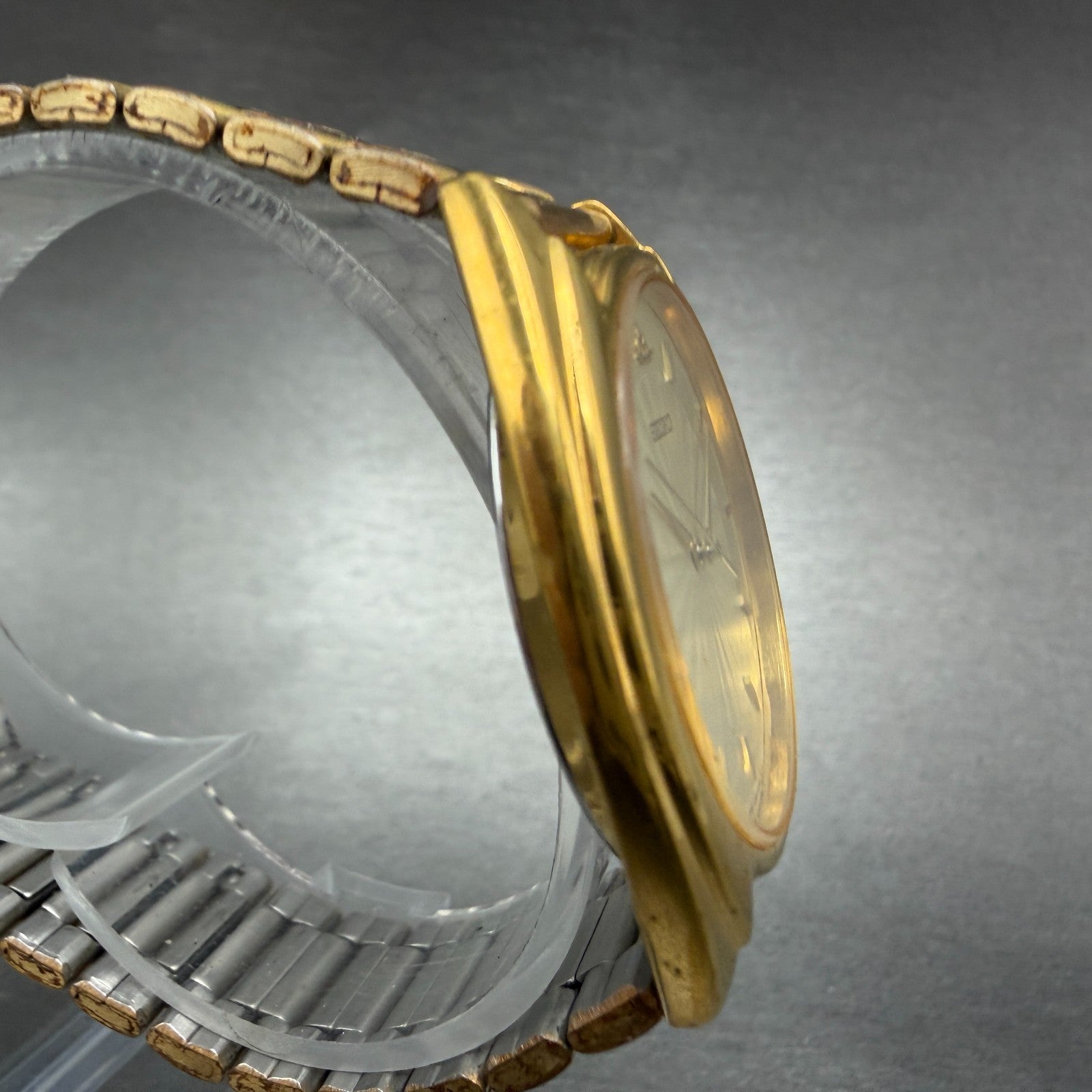 Seiko Watch Men 35mm Champagne Dial Gold Tone Round VTG V701-7A10 New Battery3