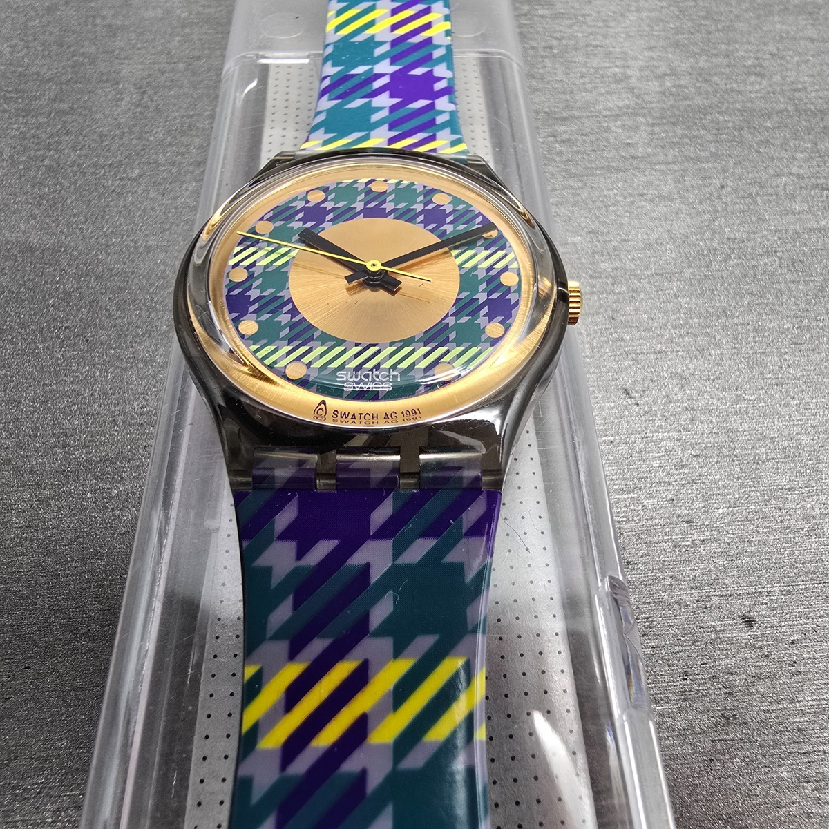 Swatch Tailleur Watch Men 34mm Gold Dial Gray Case Round GM109 New Battery NOS6