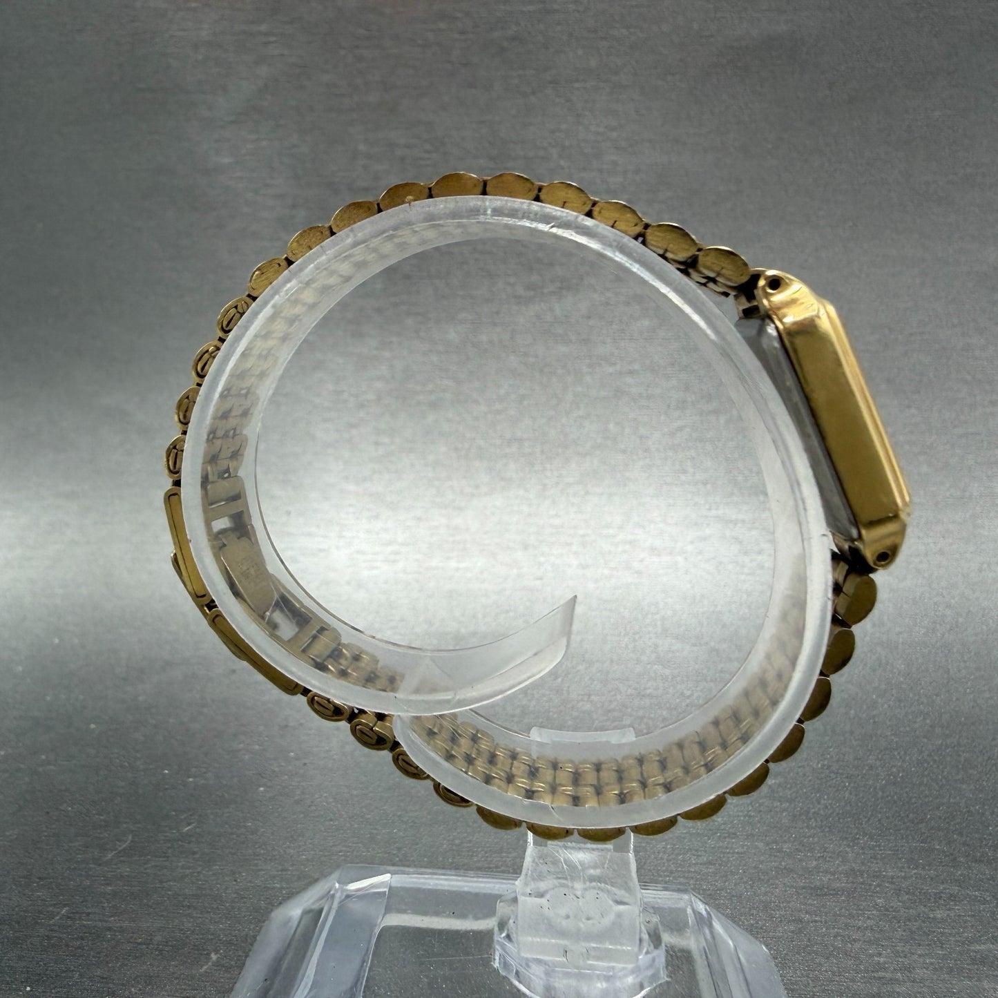 Seiko Tank Watch Women 18mm Champagne Dial Gold Tone Rectangle V401-5129 NewBat68
