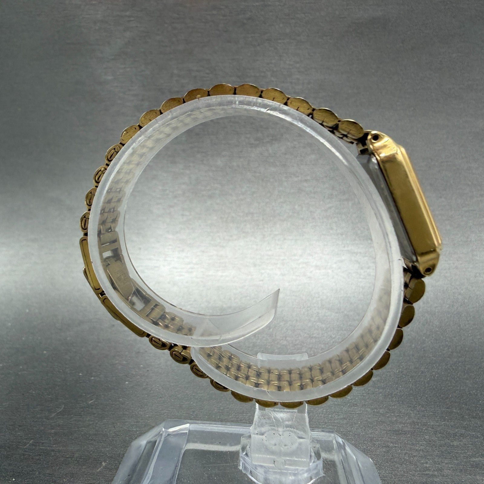 Seiko Tank Watch Women 18mm Champagne Dial Gold Tone Rectangle V401-5129 NewBat68