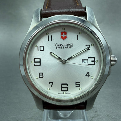 Victorinox Swiss Army Watch Men 40mm Silver Dial Silver Tone Date Round PARTS0