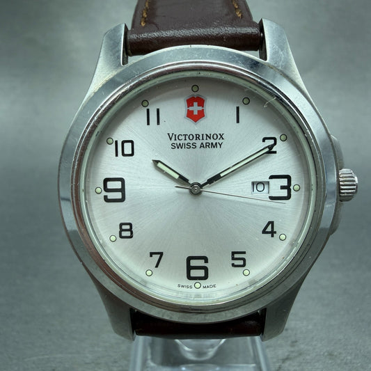 Victorinox Swiss Army Watch Men 40mm Silver Dial Silver Tone Date Round PARTS0