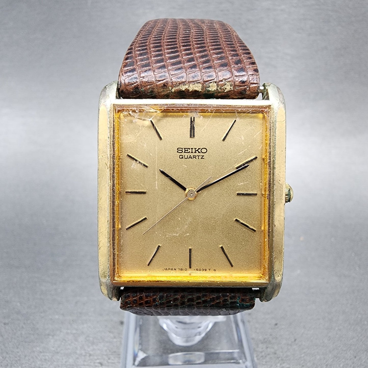 Seiko Tank Watch Men 28mm Champagne dial Gold Tone 78105039 New Battery1