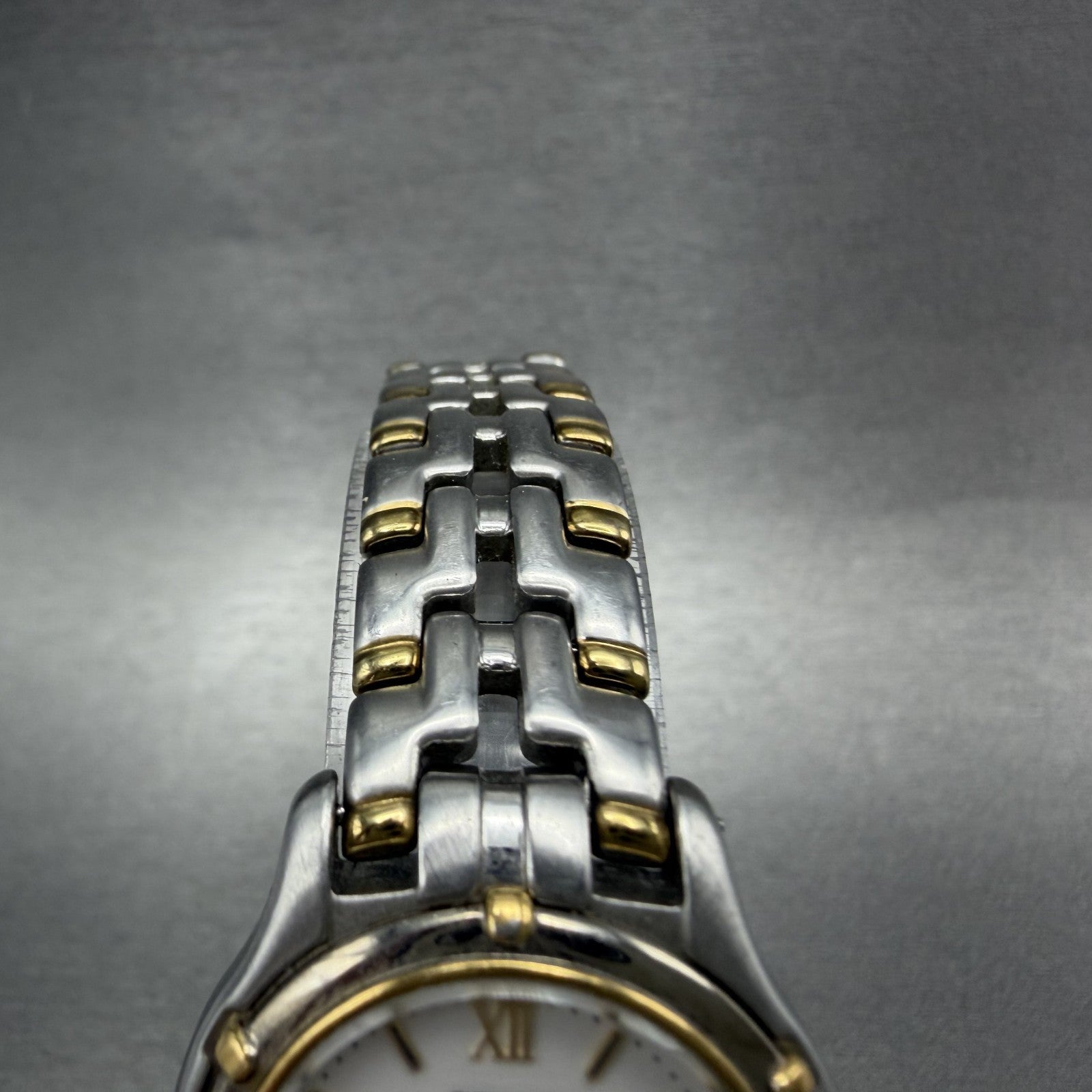 Seiko Watch Women 26mm White Dial Two Tone Date Round 7n82-0599 New Battery JKGL4