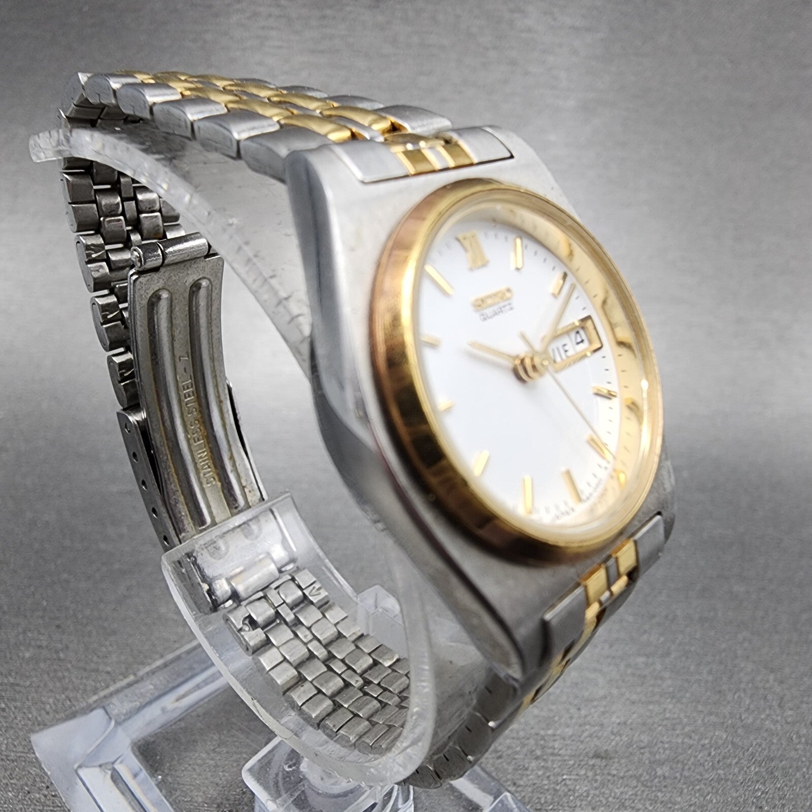 Seiko Watch Women 25mm White Dial Two Tone Daydate READ!!! 7N830081 New Battery3