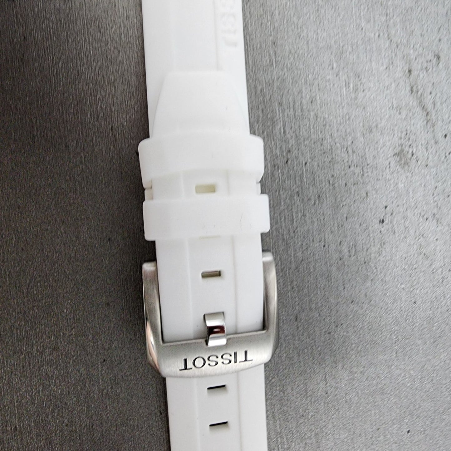 Tissot Seastar Dive Watch Women 35mm White Dial Steel Date Round New Battery13
