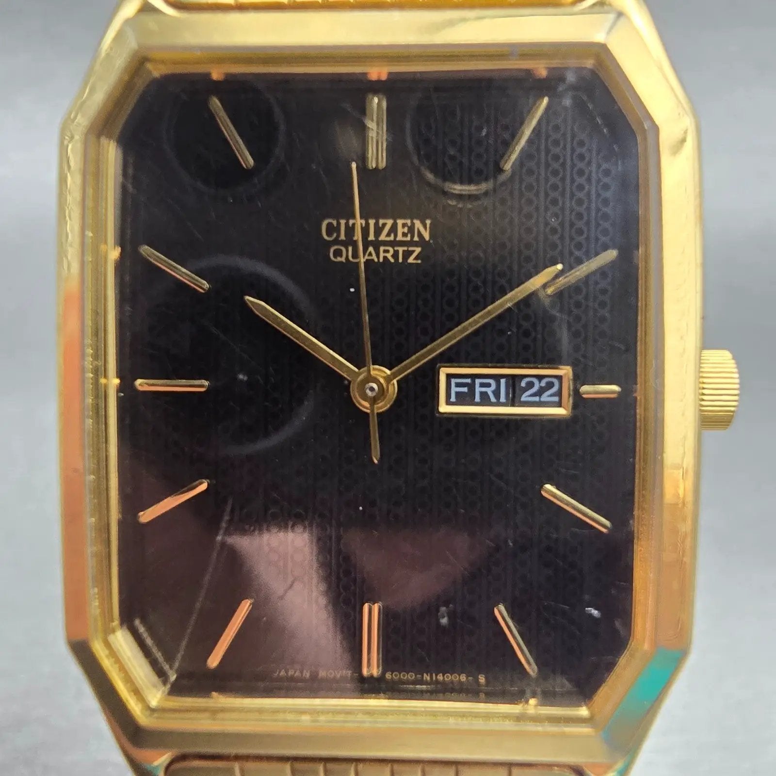 Citizen Watch Men 27mm Black Dial Gold Tone Daydate 6000-S36726 New Battery VTG1
