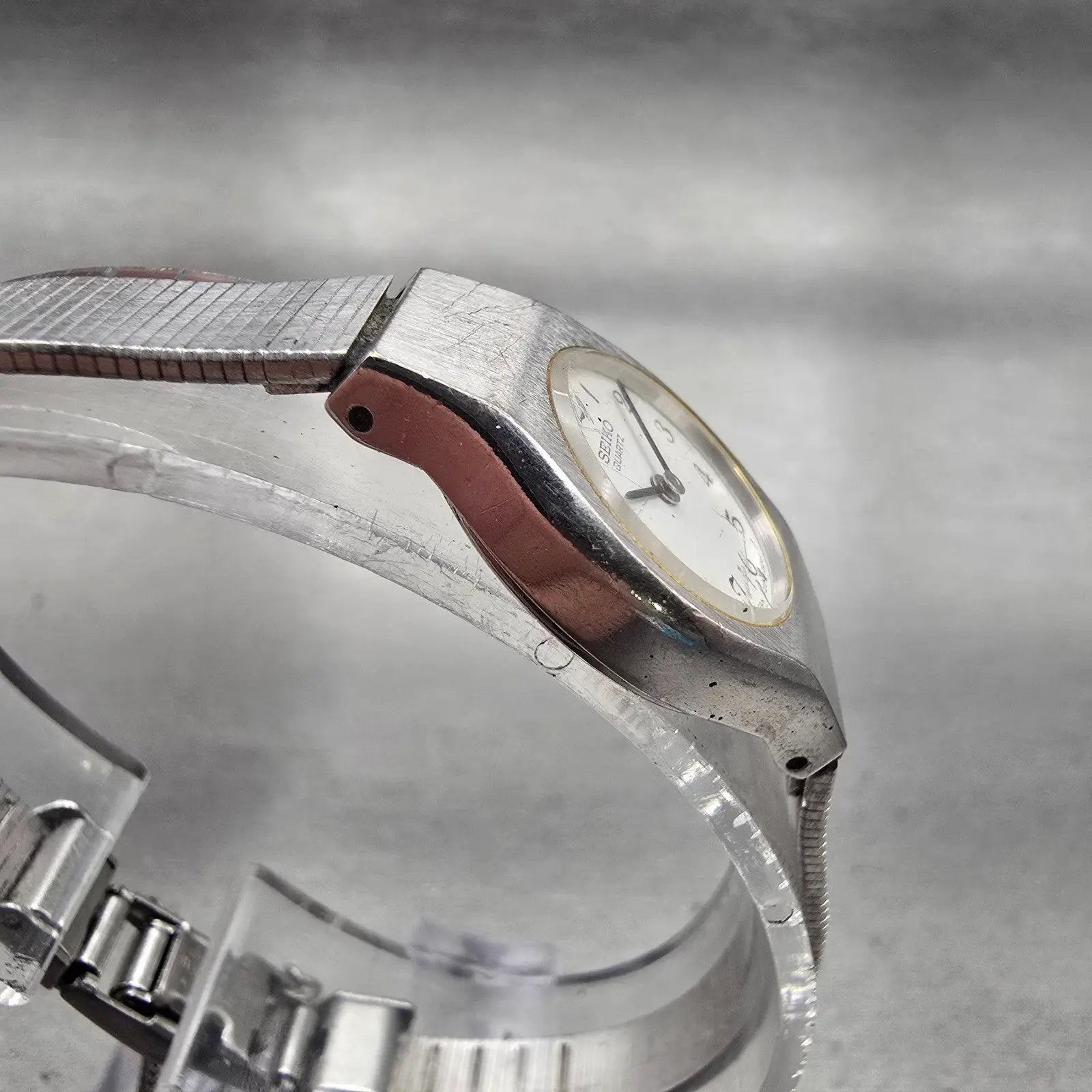 Seiko Watch Women 17mm White Dial Silver Tone Oval 2P20-0A89 New Battery Vintage3