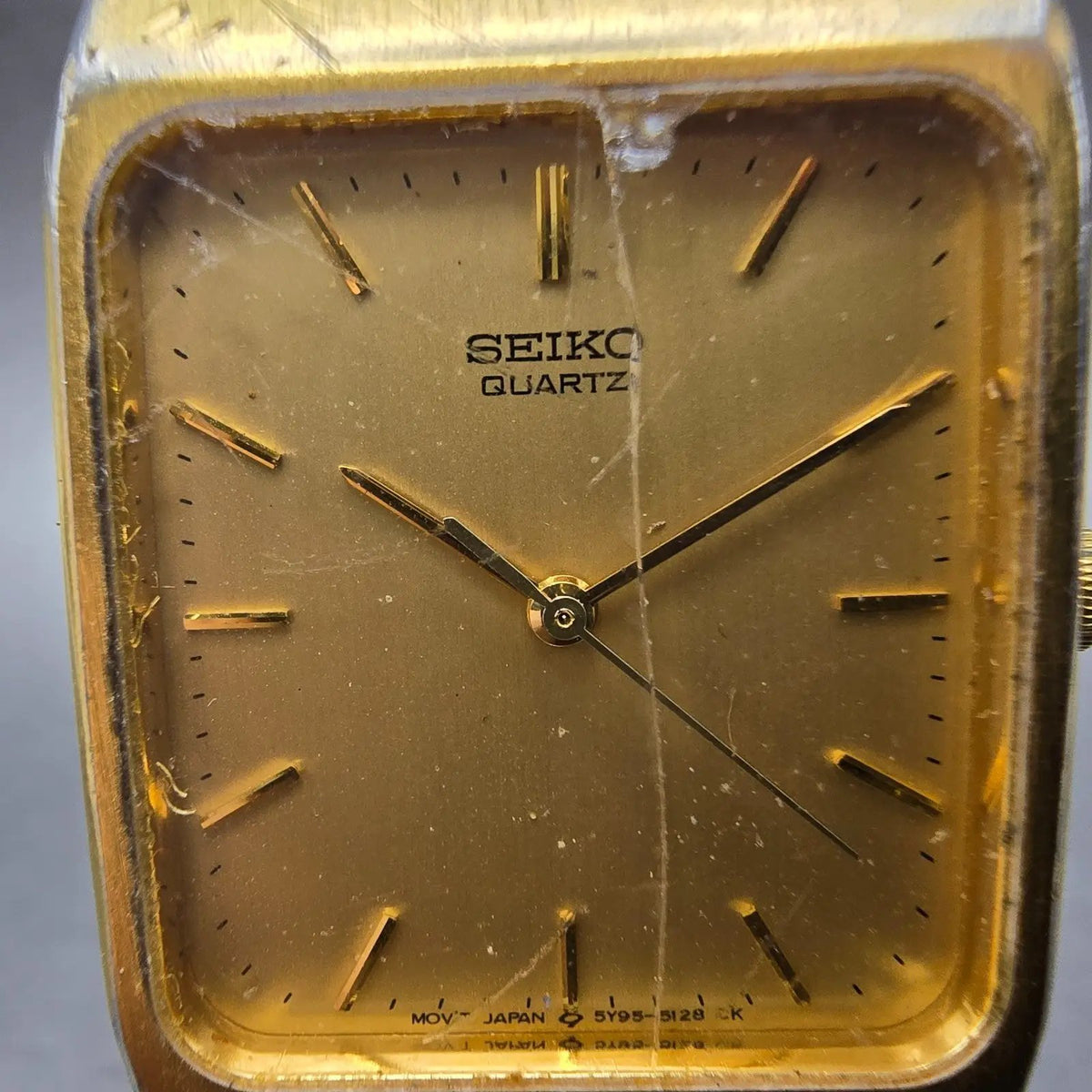 Seiko Tank Watch Men 26mm Gold Dial Gold Tone Rectangle 5Y95-5000 PARTS LP2