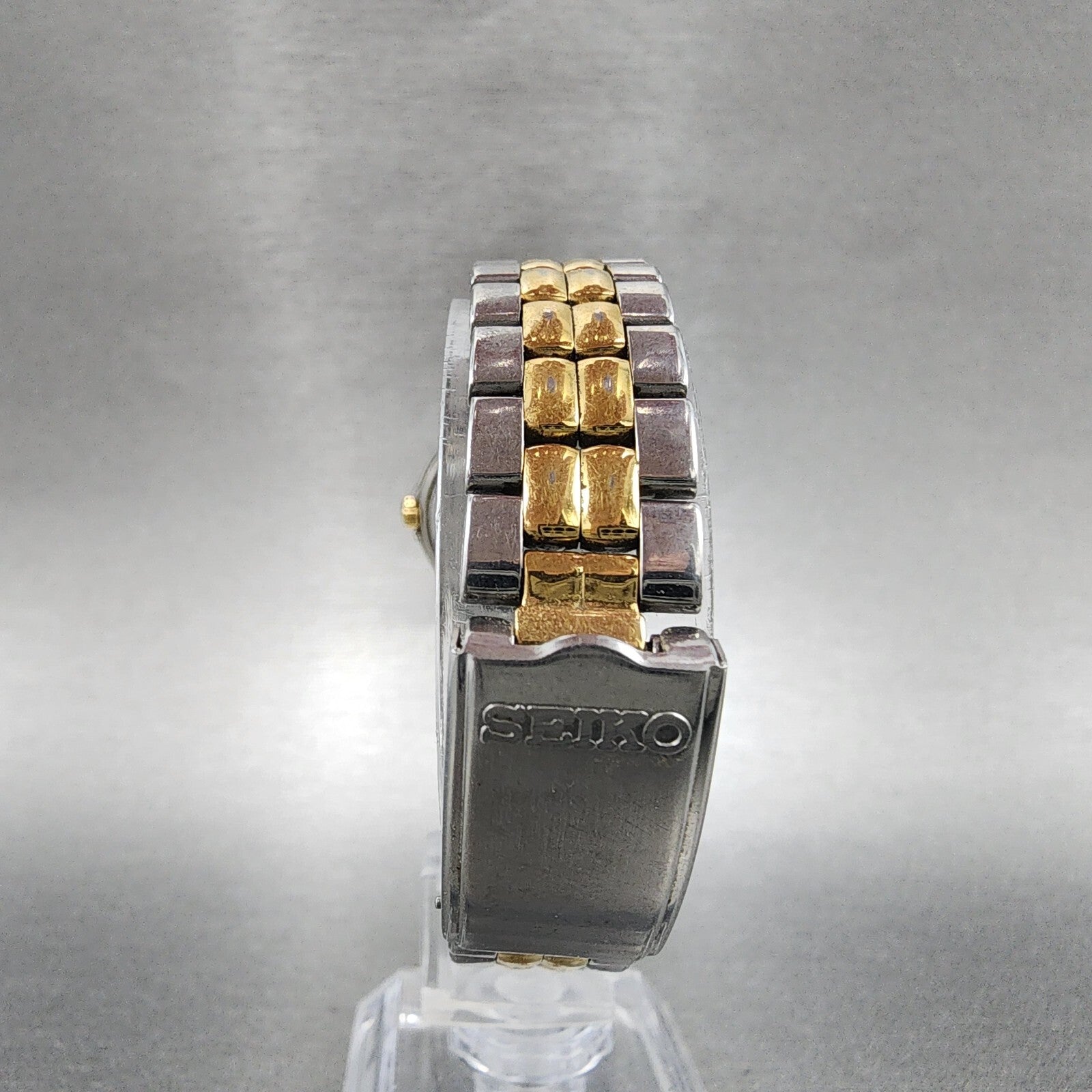 Seiko Watch Women 25mm Cream Dial Two Tone Round 1N010J09 New Battery A1237