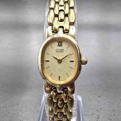 Citizen Watch Women 17mm Champagne Dial Gold Tone Oval 5920-S56603 New Battery L0