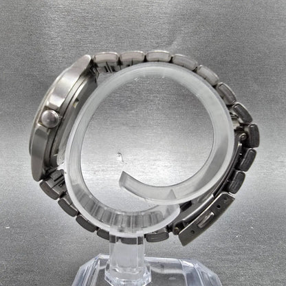 Seiko Solar Watch Men 35mm Gray Dial Titanium Date Round V145-0D60 Runs JDM6