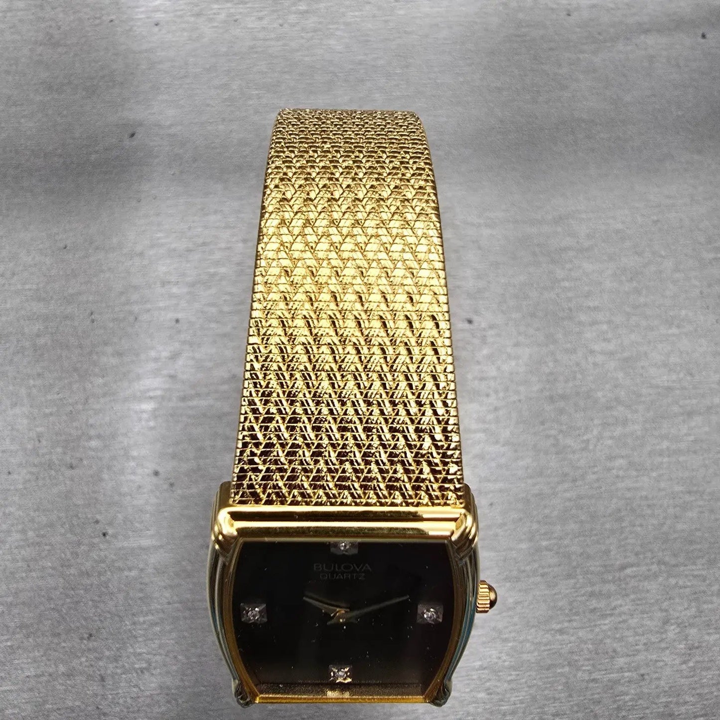 Bulova Watch Men 26mm Black Dial Gold Tone Rectangle 92N69Y New Battery Vintage4