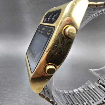 Pulsar Digital Watch Men 34mm Black Gold  Alarm Date Month Y703-5009 New Battery2