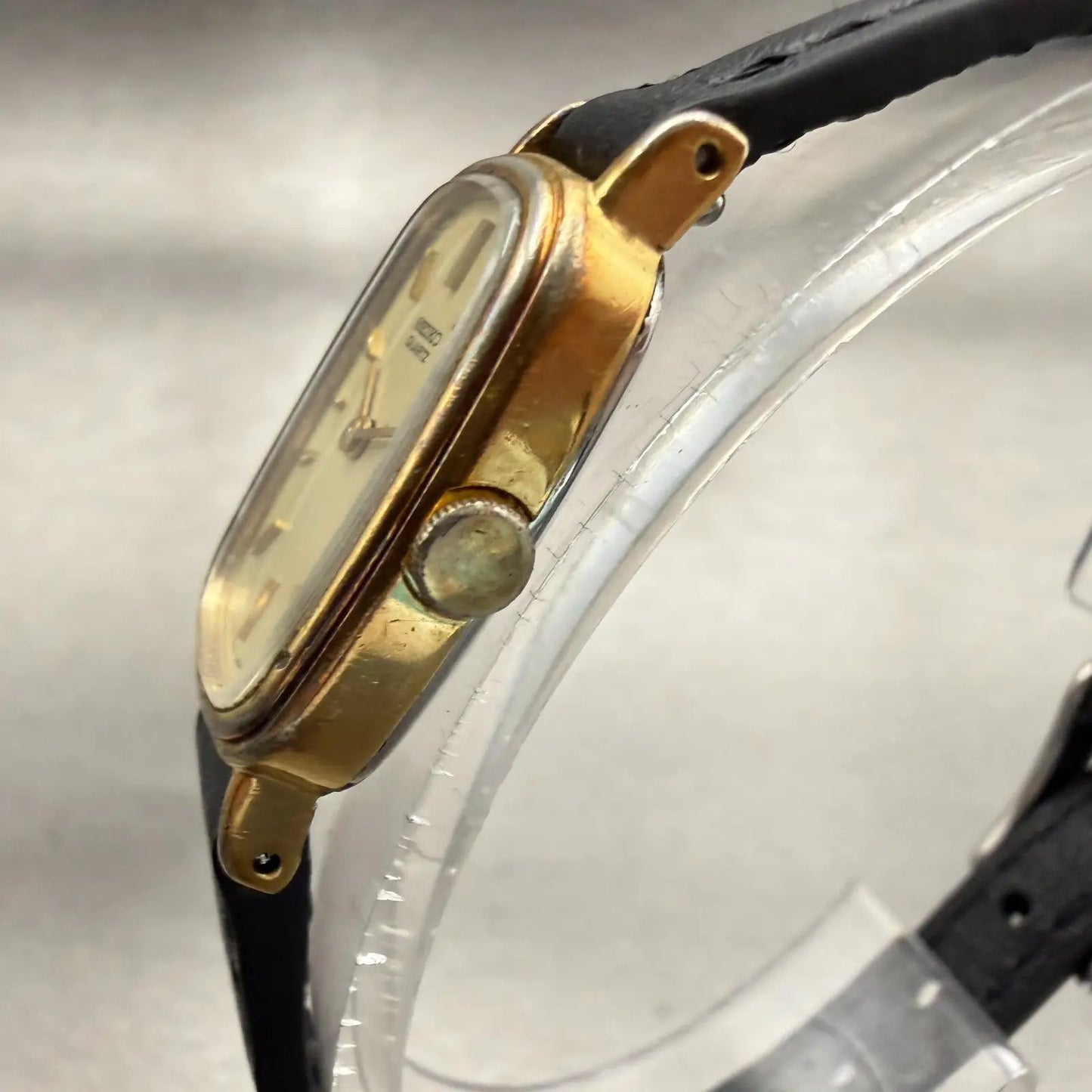 Seiko Watch Women 15mm Champagne Dial Gold Tone Rectangle 1320-5539 New Battery2