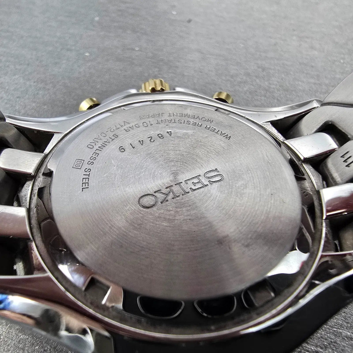 Seiko Excelsior Solar Chronograph Watch Men 44mm Gray Dial Two Tone Date Round F9