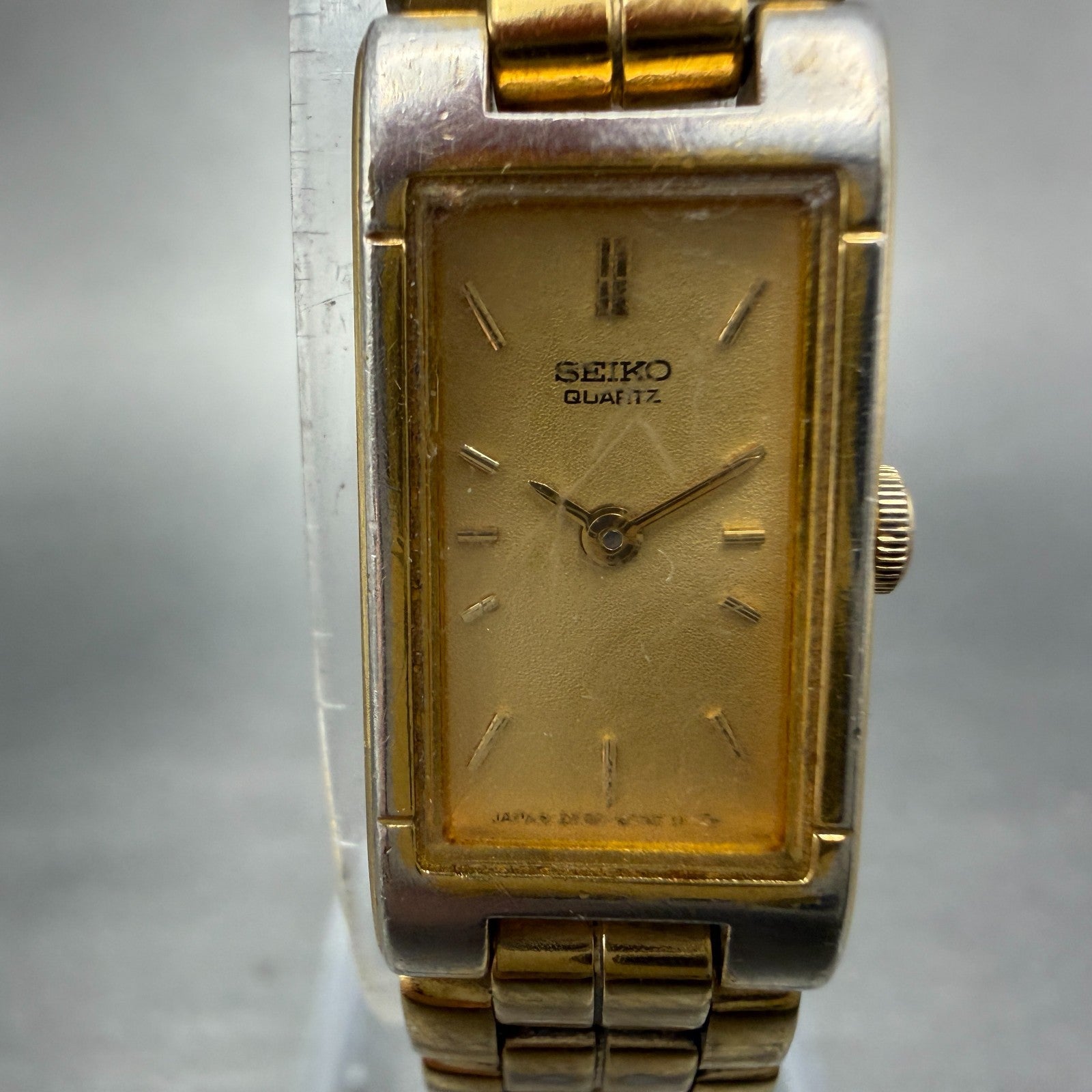 Seiko Tank Watch Women 13mm Champagne Dial Gold Tone 2E20-6590 New Battery VTG1