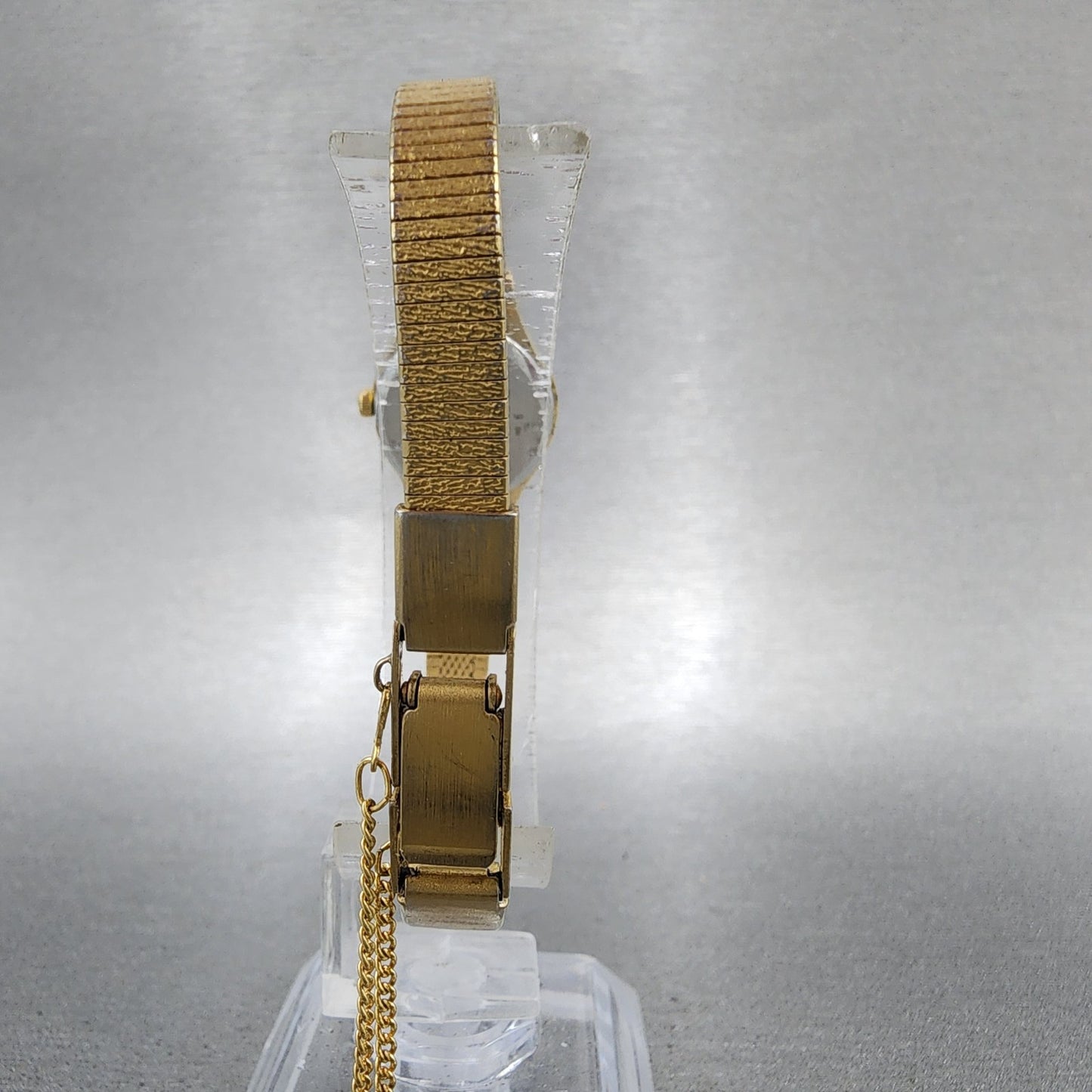 Citizen CQ Watch Women 17mm Black Dial Gold Tone Oval 5930S25350 New BatteryA127