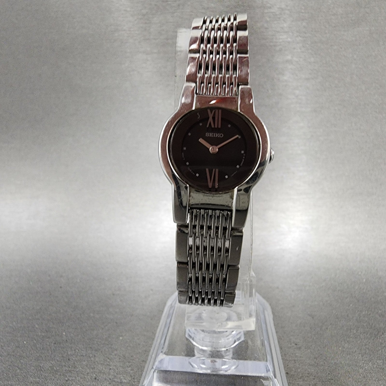Seiko Watch Women 20mm Black Dial Silver Tone Round 1n000hm0 New Battery5