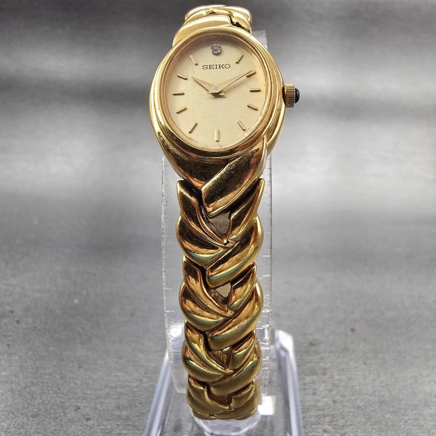 Seiko Watch Women 18mm Champagne Dial Gold Tone Oval 1N00-0BL0 New Battery VTG5