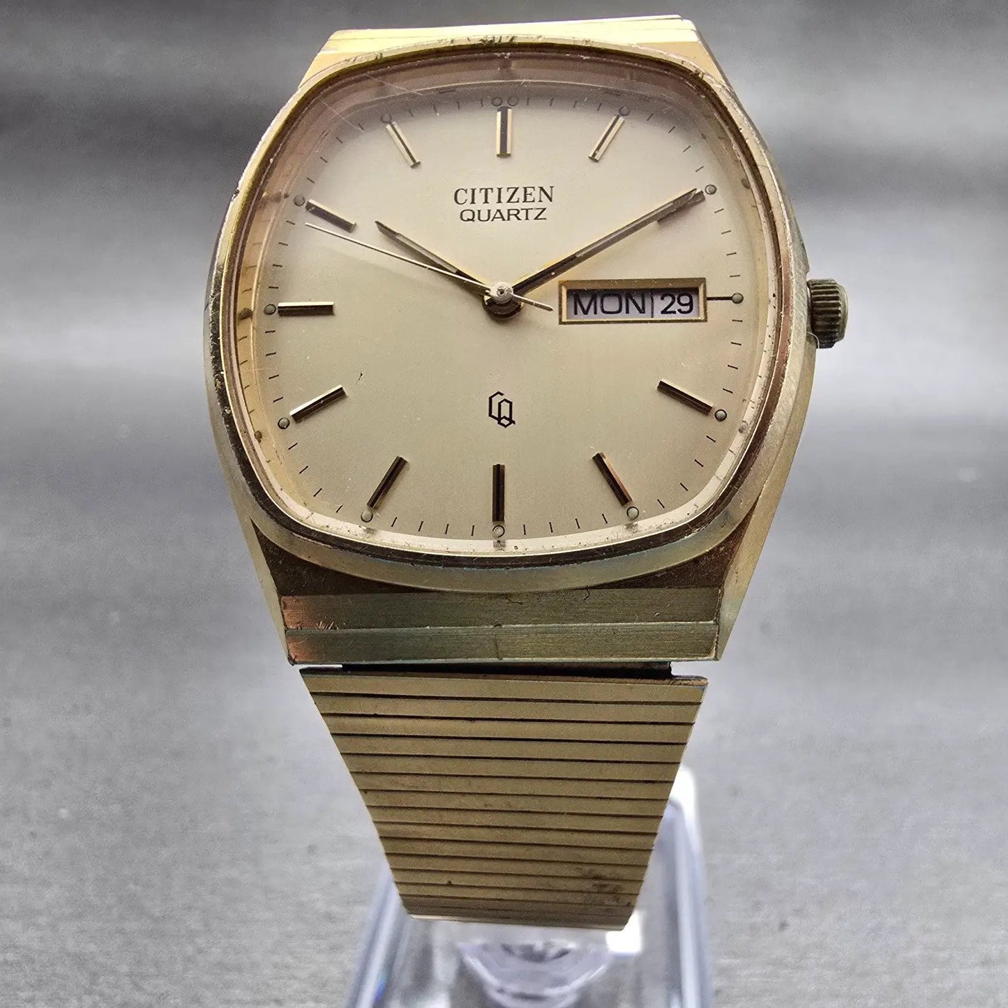 Citizen CQ Watch Men 34mm Champagne Dial Gold Tone Daydate 4-211898 New Battery5