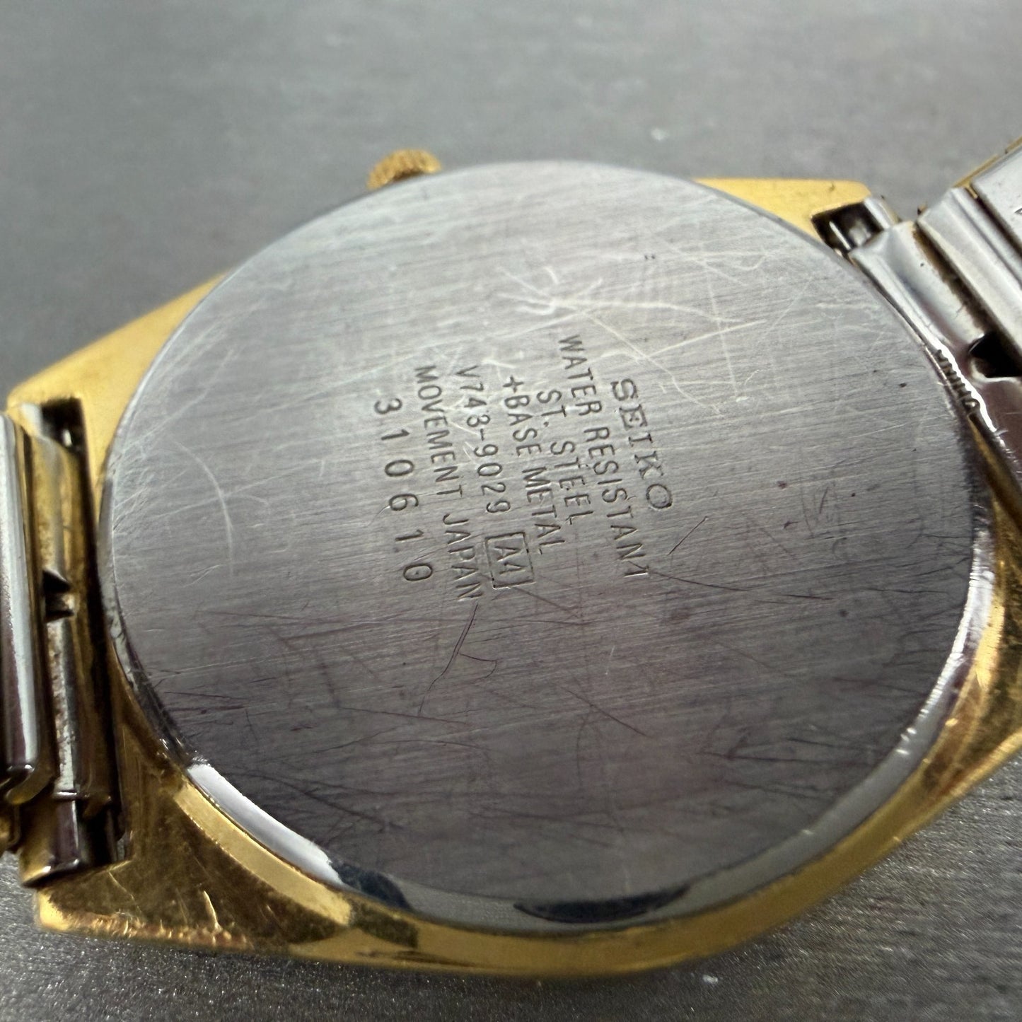 Seiko Watch Men 35mm Champagne Dial Gold Tone Daydate Round V743-9029 PARTS10