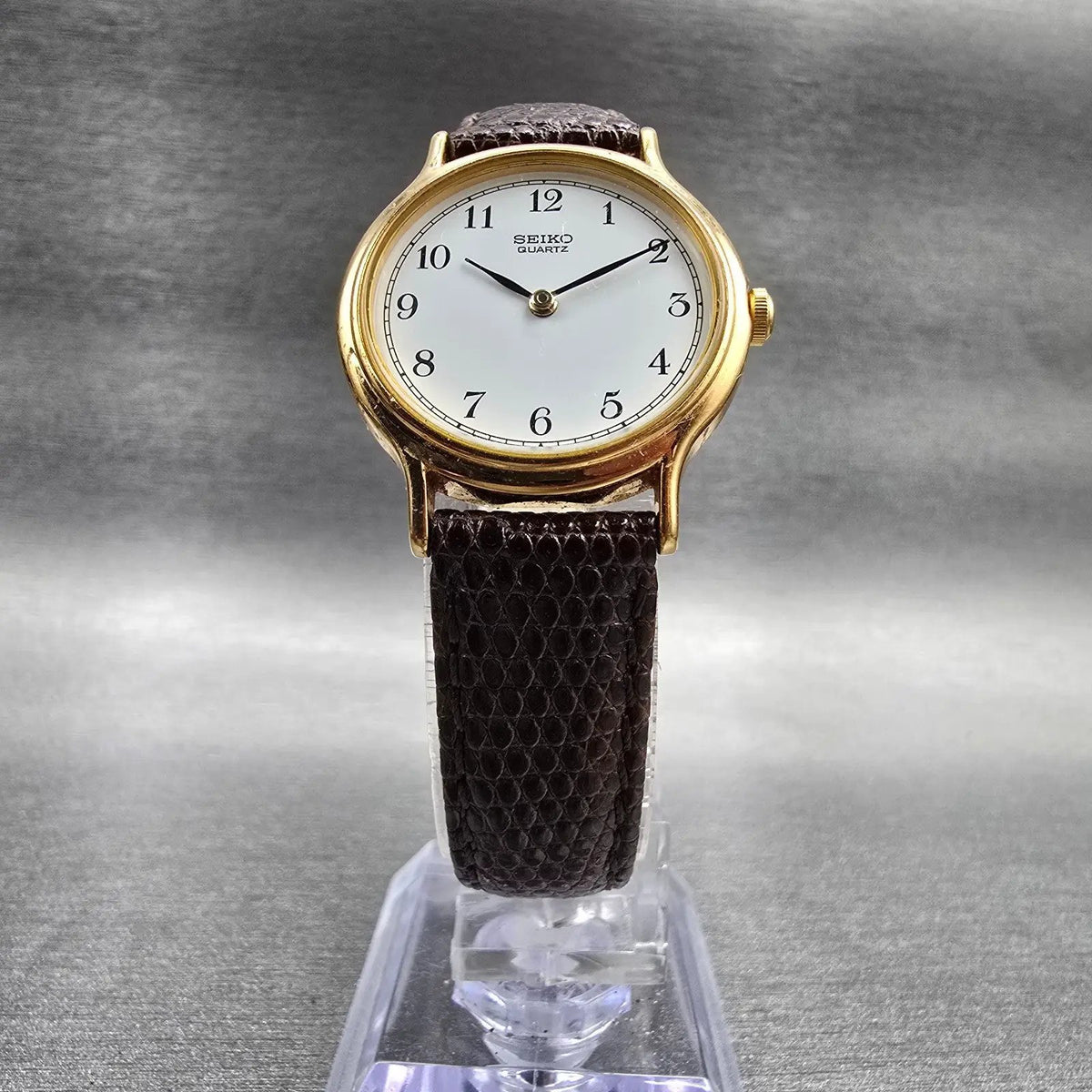 Seiko Watch Women 26mm White Dial Gold Tone Round V700-6091 New Battery Vintage5