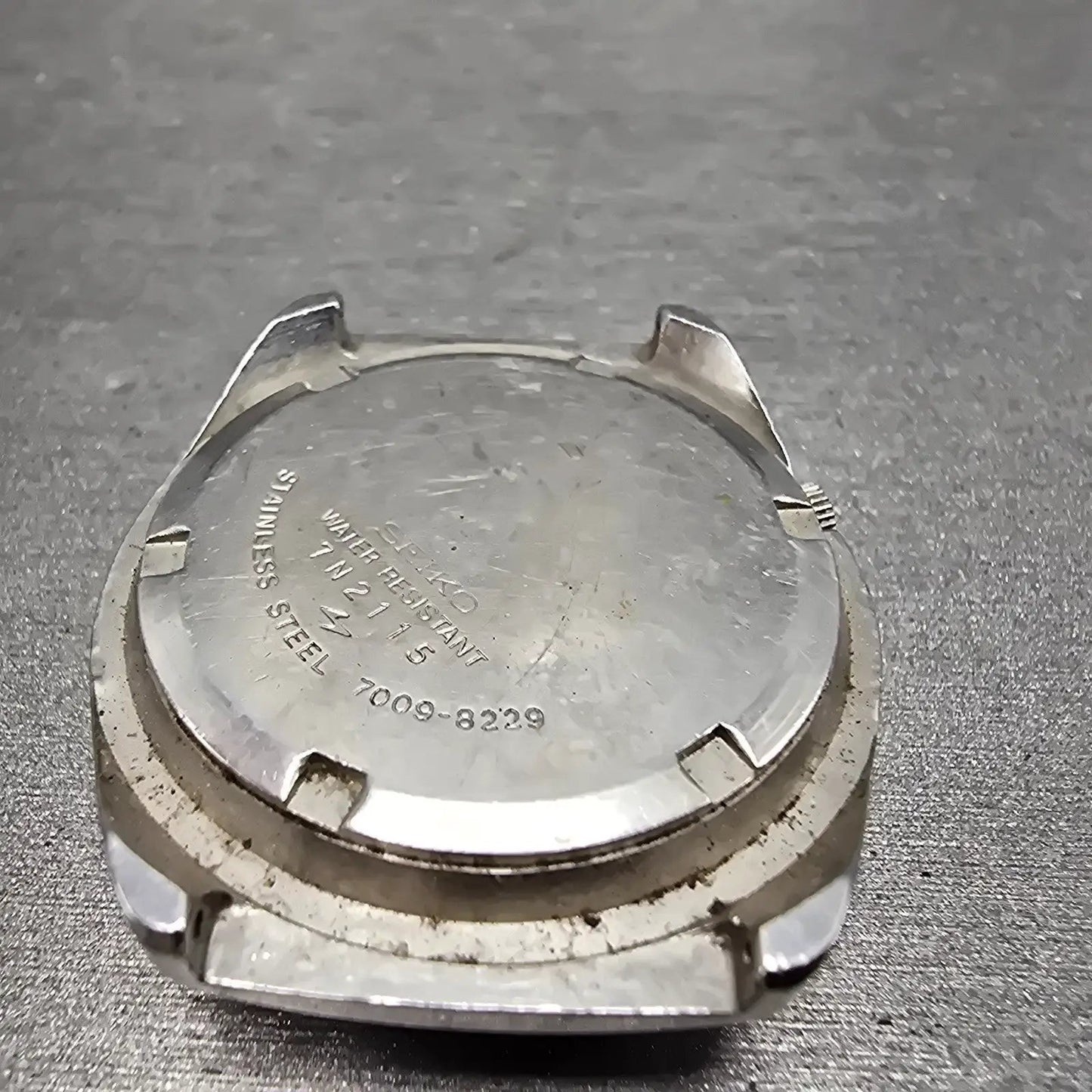 Seiko Automatic Watch Men 37mm Silver Dial Silver Tone Daydate 7009-8229 PARTS8