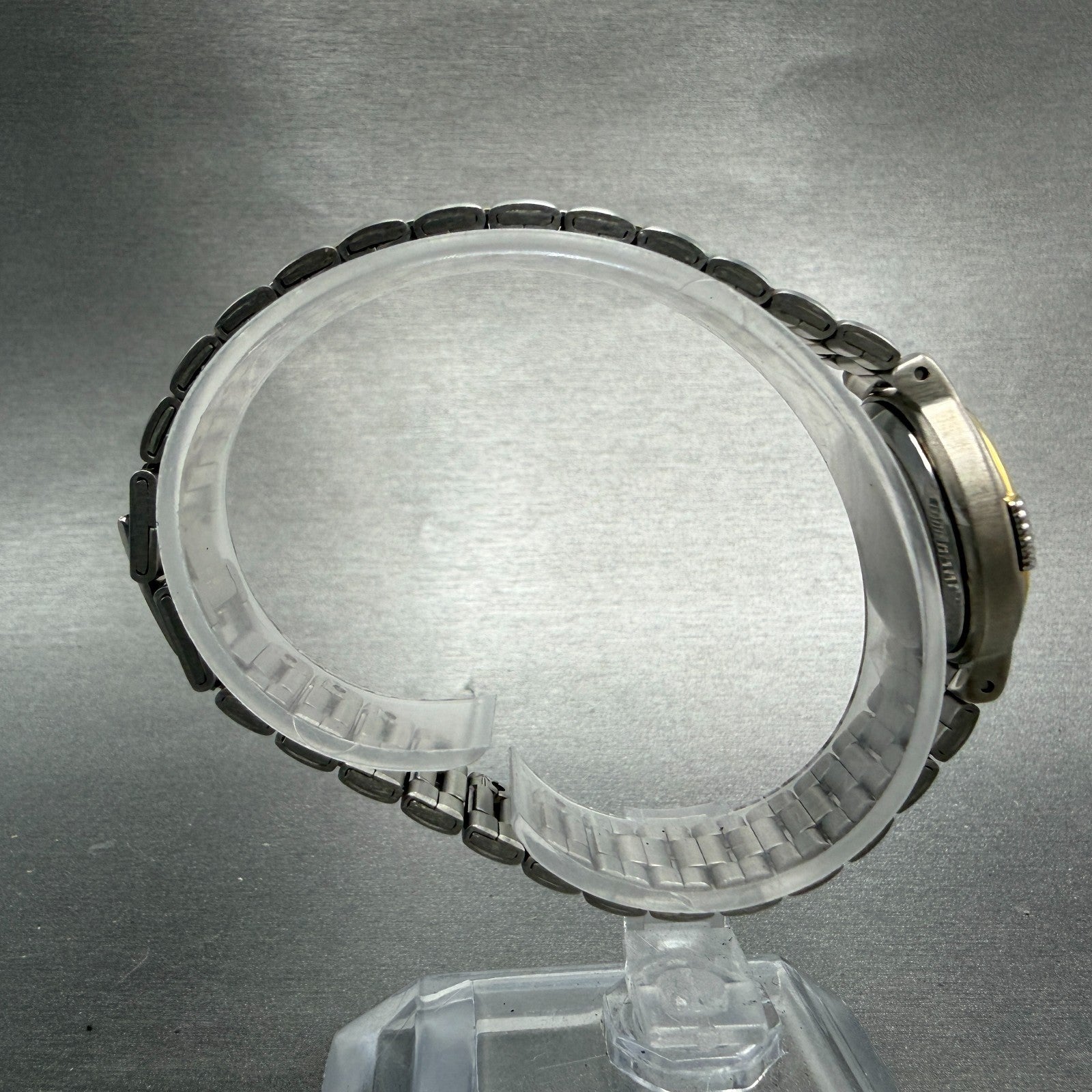 Givenchy Watch Women 25mm White Dial Two Tone Round 218 New Battery8