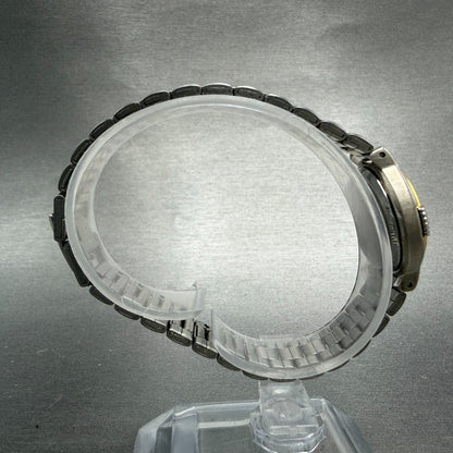 Givenchy Watch Women 25mm White Dial Two Tone Round 218 New Battery8
