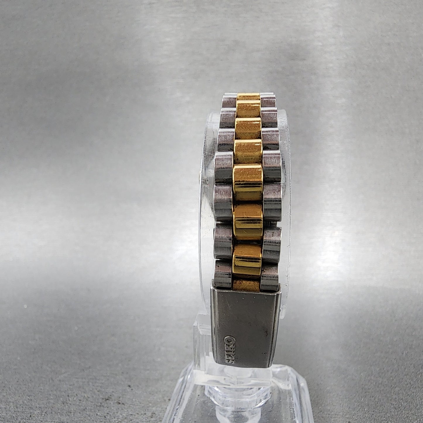Seiko 5 Automatic Watch Women 24mm Champagne Dial Two Tone Daydate 42060510 Run7
