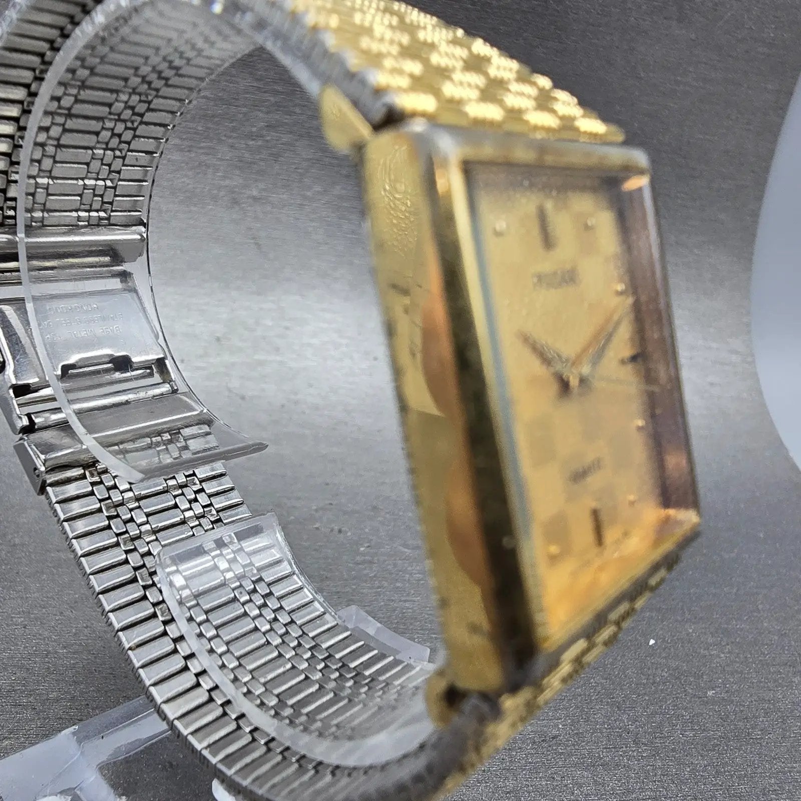 Seiko Pulsar Tank Watch Men 25mm Champagne Dial Gold Tone V321-5210 New Battery3