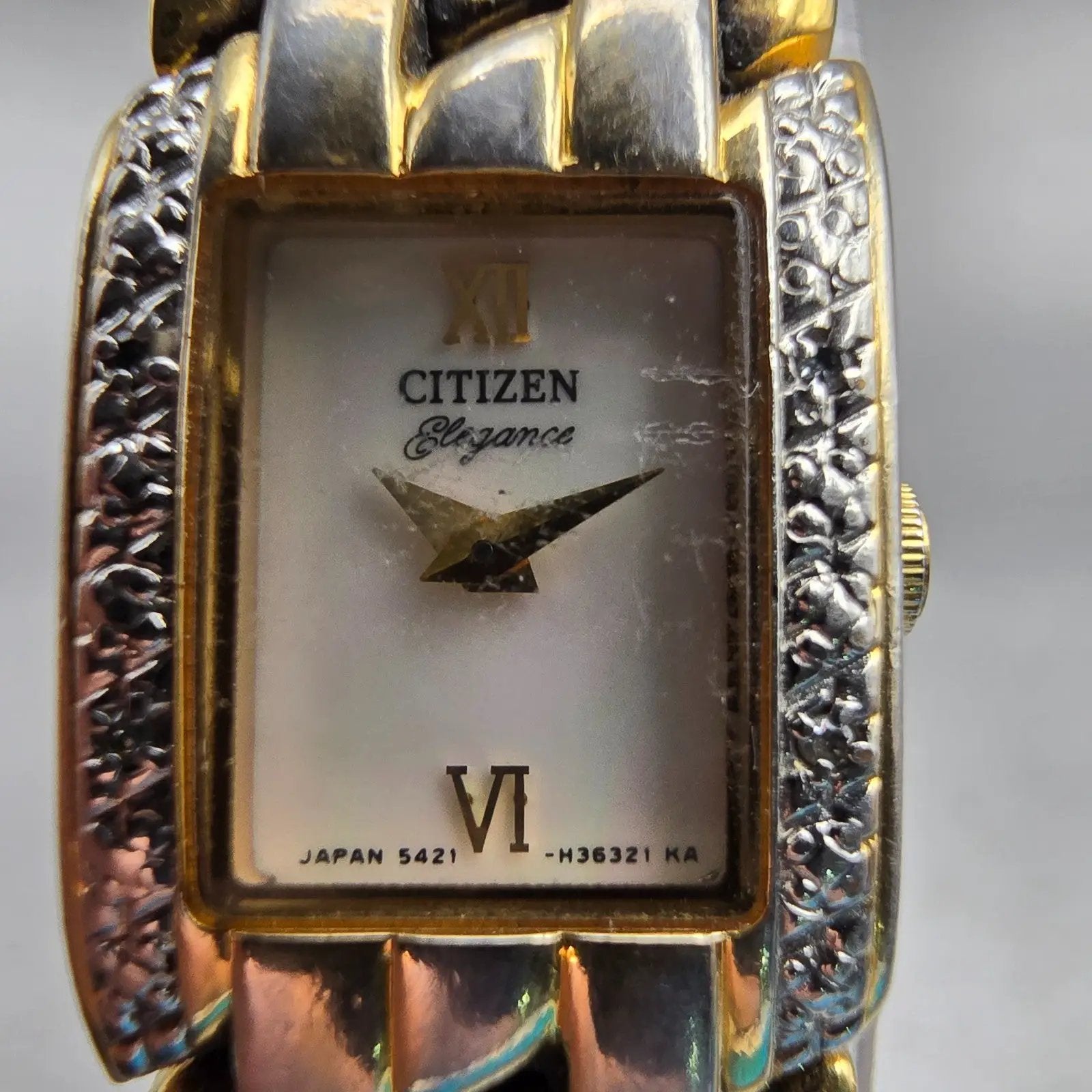 Citizen Elegance Watch Women 14mm MOP Dial Two Tone Gemmed 5421-H21441 New Batt1