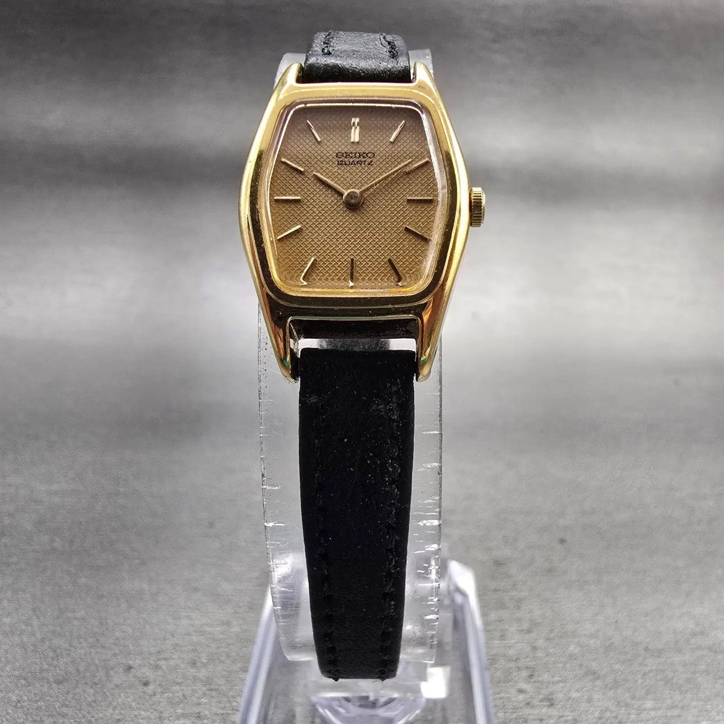 Seiko Watch Women 17mm Gold Dial Gold Tone Hexagon 2C20-6440 New Battery Vintage5