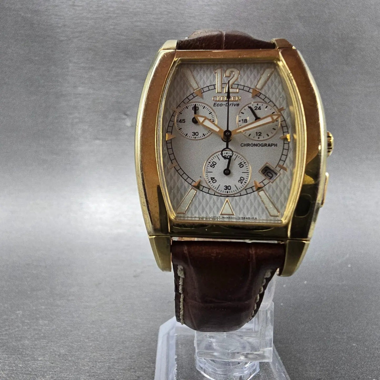 Citizen Eco-Drive Chronograph Watch Men 31mm Gray Dial Gold Tone Date Runs5