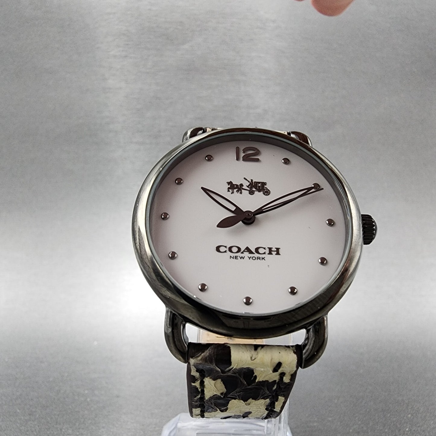 Coach Delancey Watch Women 36mm White Dial Black Tone Round Leather New Battery5