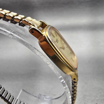 Seiko Watch Women 15mm Champagne Dial Gold Tone Oval 1320-5539 New Battery VTG3