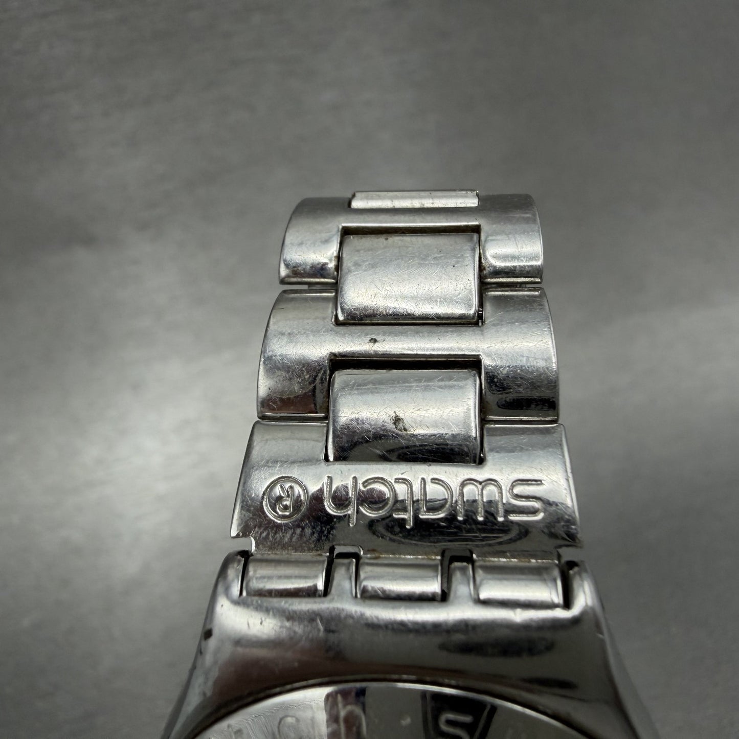 Swatch Irony Happy Joe Watch Women 33m Silver Dial Silver Tone Date Round Newbat5