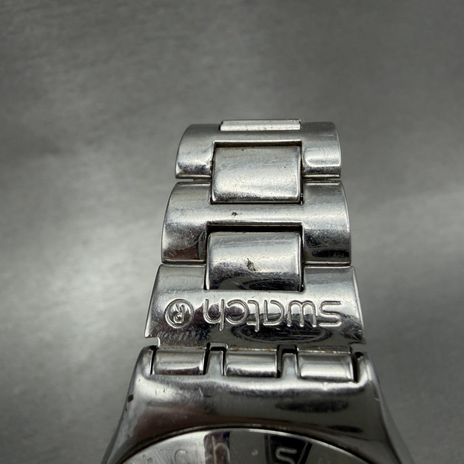 Swatch Irony Happy Joe Watch Women 33m Silver Dial Silver Tone Date Round Newbat5