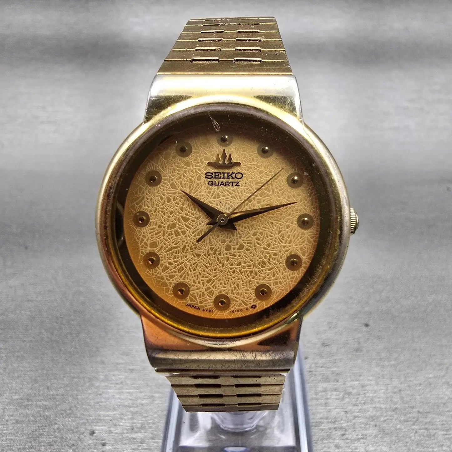 Seiko Watch Unisex 30mm Gold Dial Gold Tone Round 5Y91-6040 New Battery Vintage0