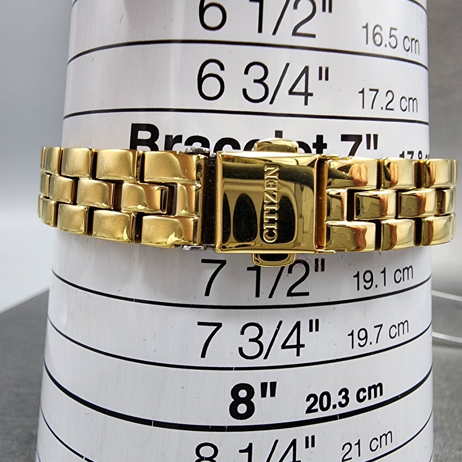 Citizen EcoDrive Watch Women 27mm White Dial Gold Tone Round EM068274A Works10