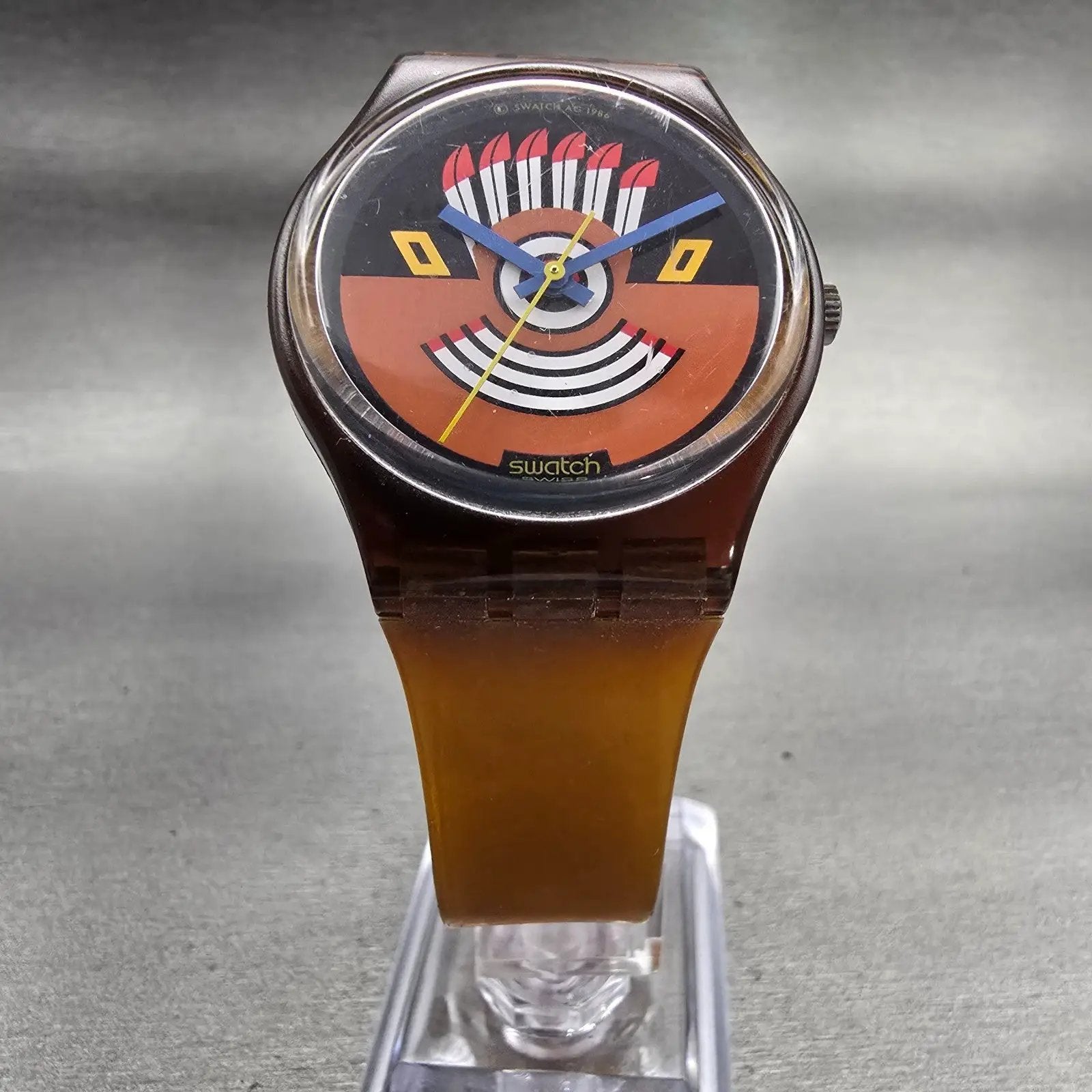 Swatch RUFFLED FEATHERS Watch Men Brown Dial Brown Round GF100 New battery VTG5