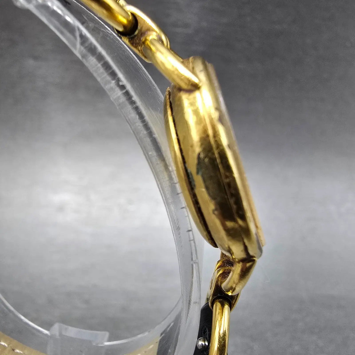 Gucci 6000L Watch Women 23mm Gold Dial Gold Plated Round New Battery VTG3