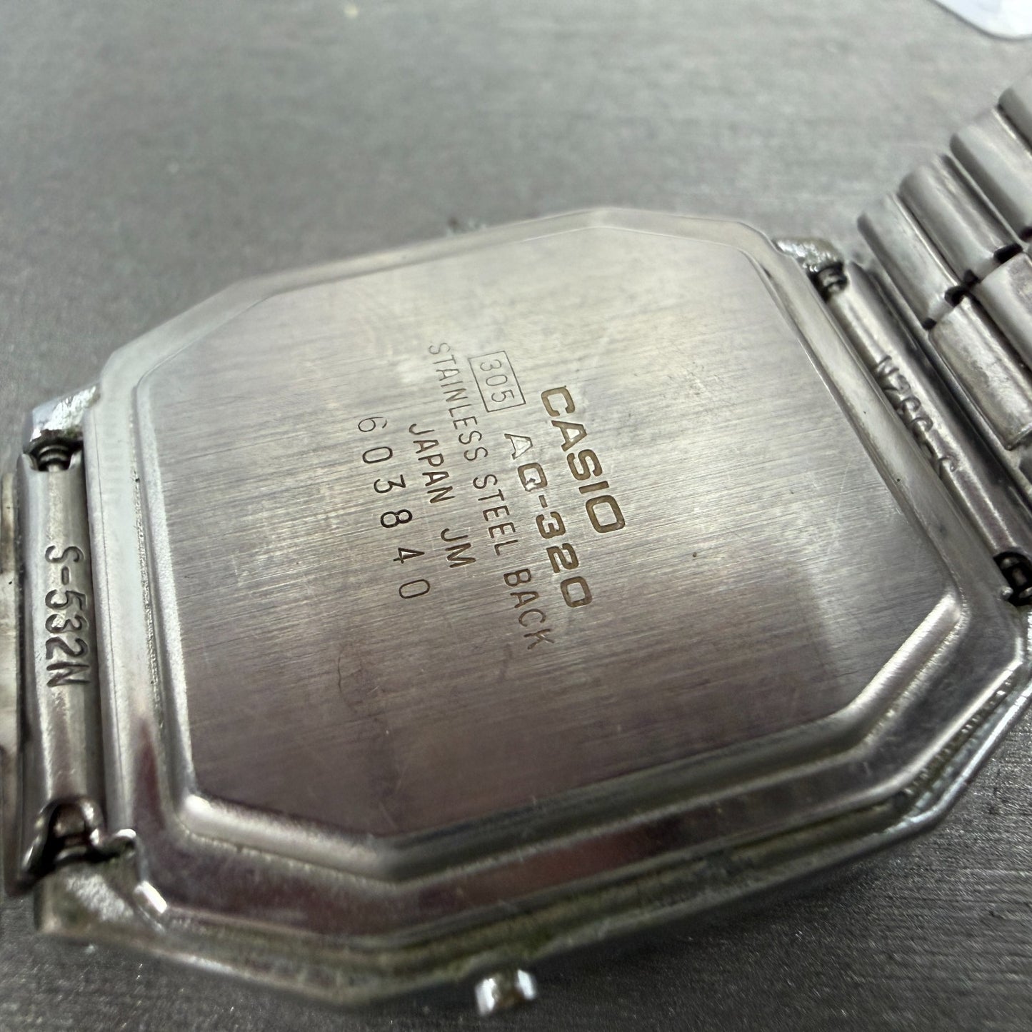 Casio AQ-320 Watch Men 31mm White Dial Silver Tone Analog Digital PARTS10